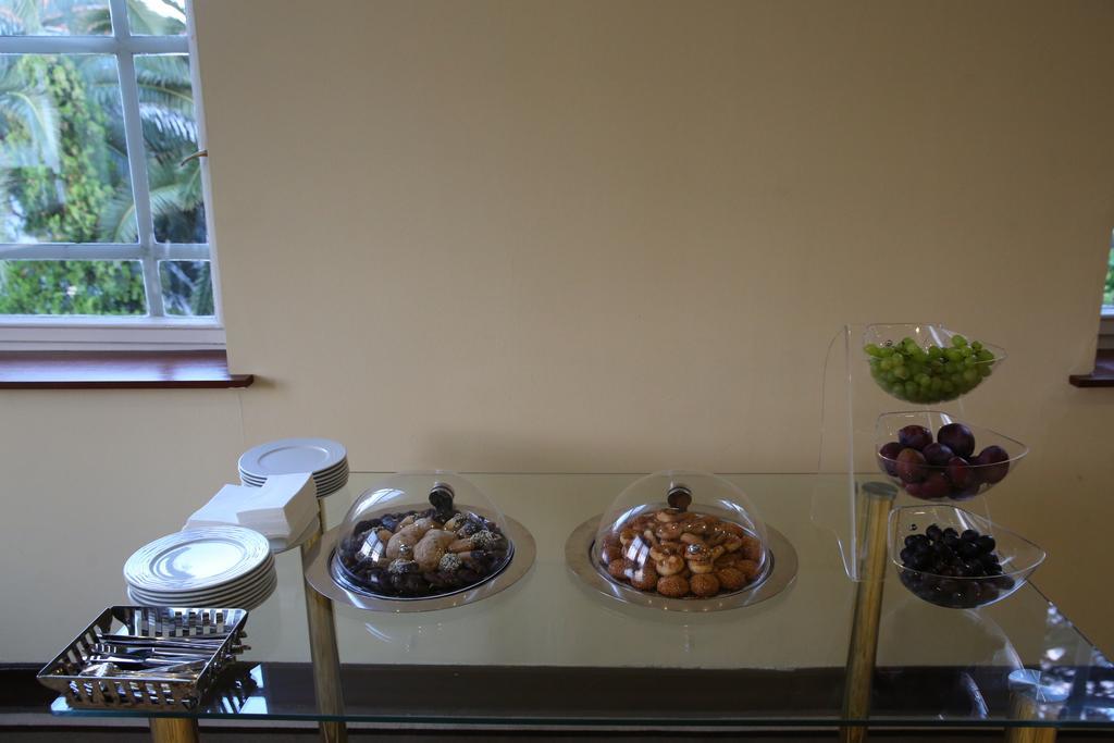 Merit Halki Palace Hotel 헤이벨리아다 외부 사진