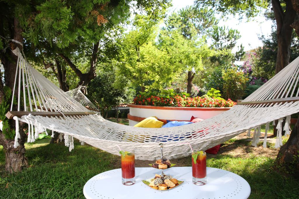 Merit Halki Palace Hotel 헤이벨리아다 외부 사진