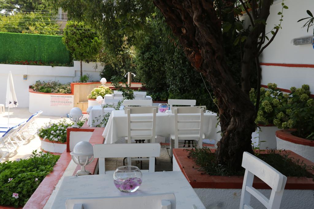 Merit Halki Palace Hotel 헤이벨리아다 외부 사진