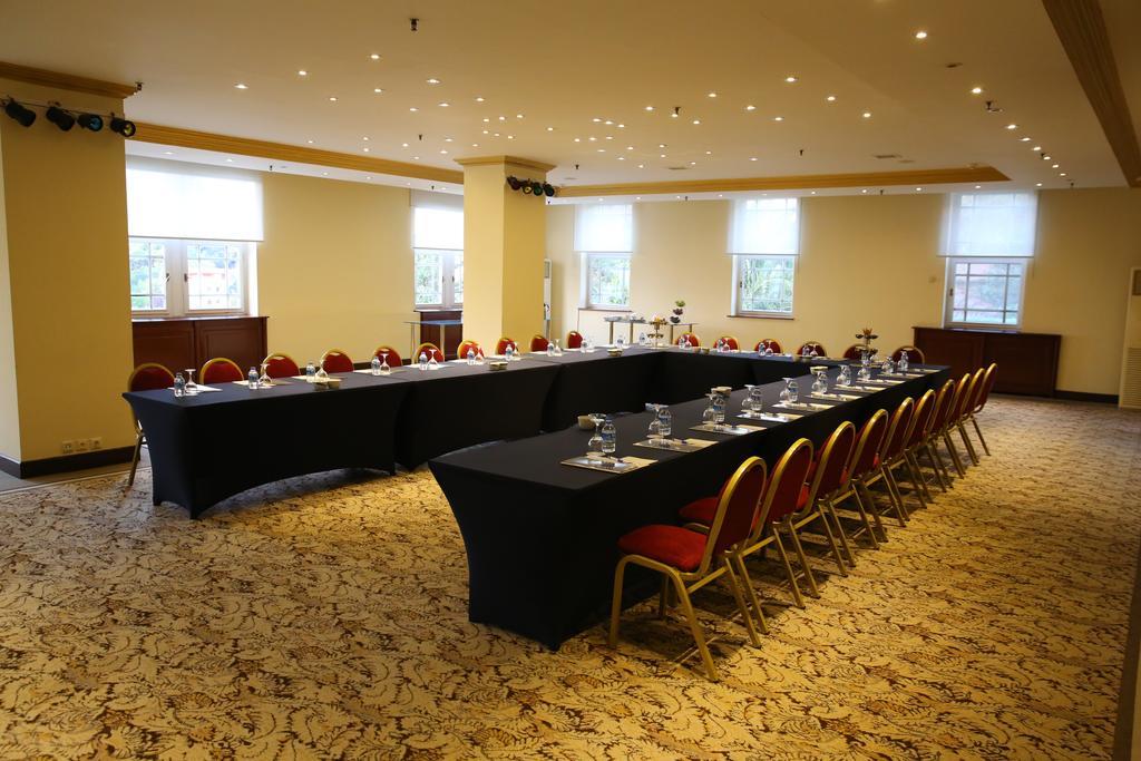 Merit Halki Palace Hotel 헤이벨리아다 외부 사진
