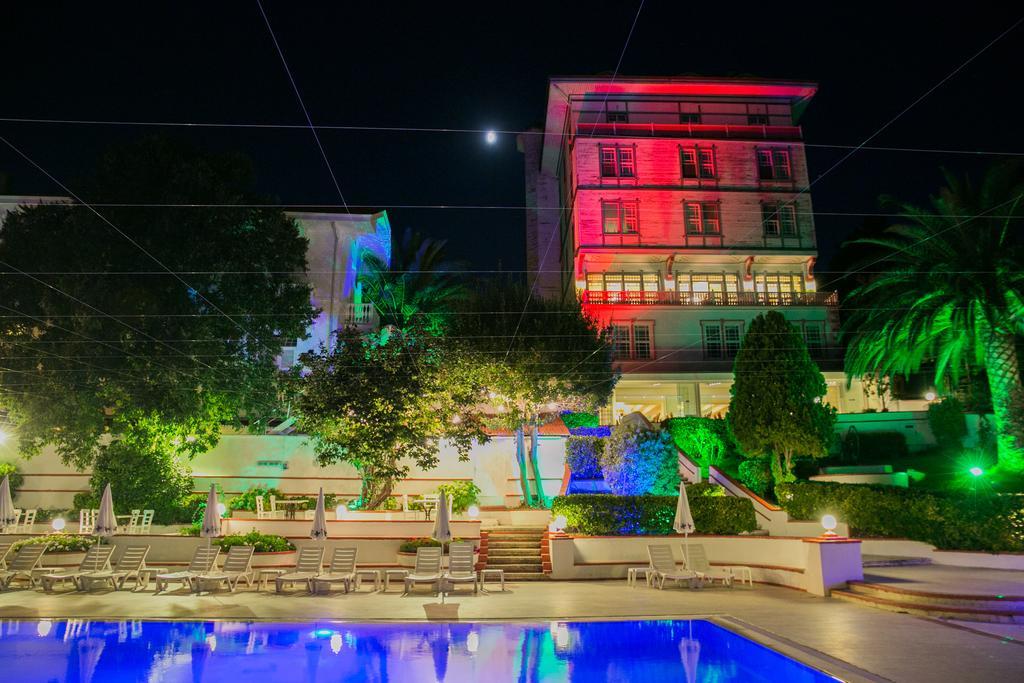 Merit Halki Palace Hotel 헤이벨리아다 외부 사진