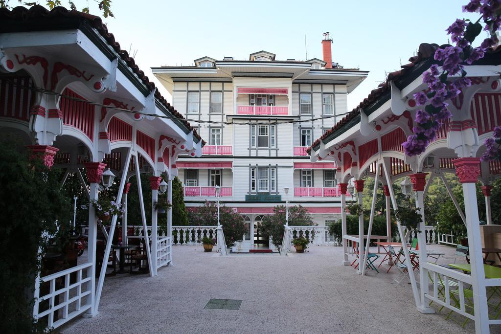 Merit Halki Palace Hotel 헤이벨리아다 외부 사진