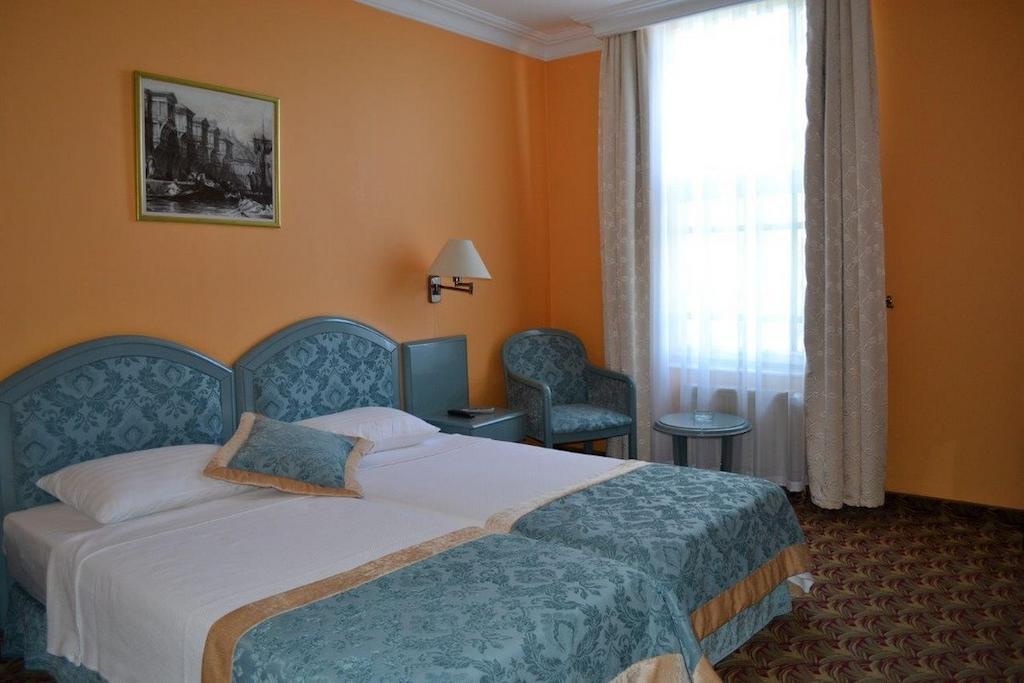 Merit Halki Palace Hotel 헤이벨리아다 외부 사진