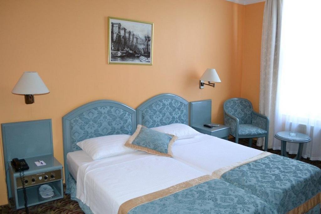 Merit Halki Palace Hotel 헤이벨리아다 외부 사진